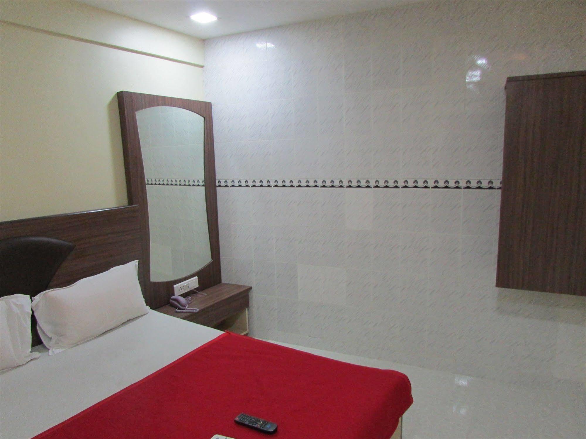 Royal Annex Hotel Mumbai Exterior foto