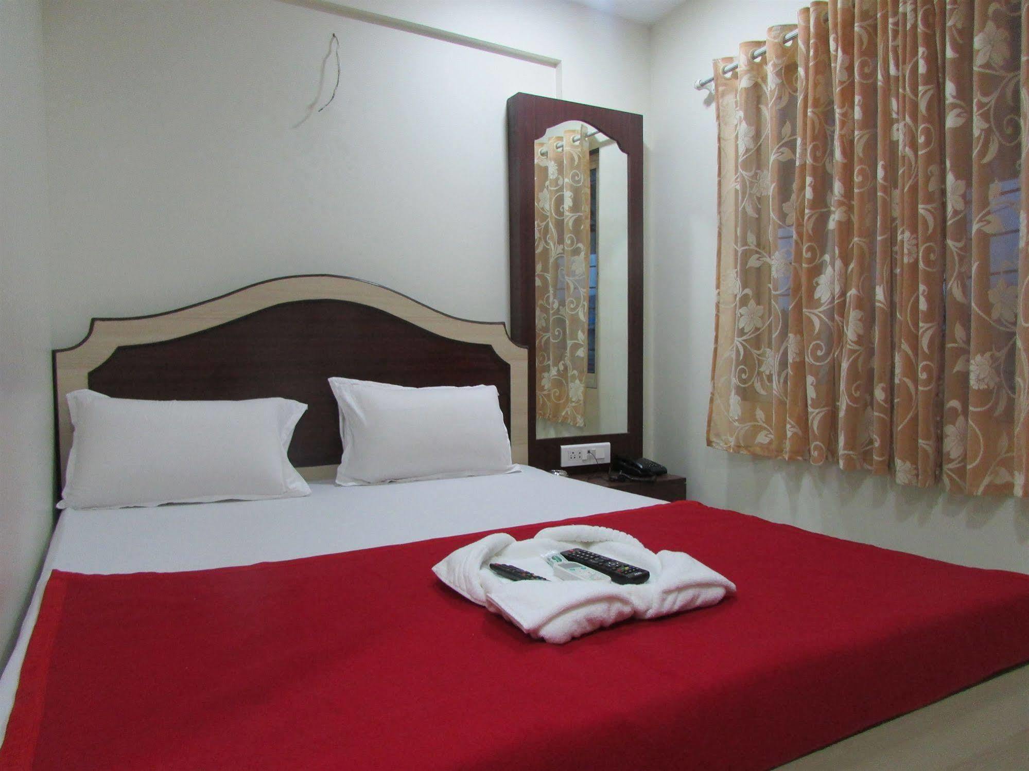 Royal Annex Hotel Mumbai Exterior foto