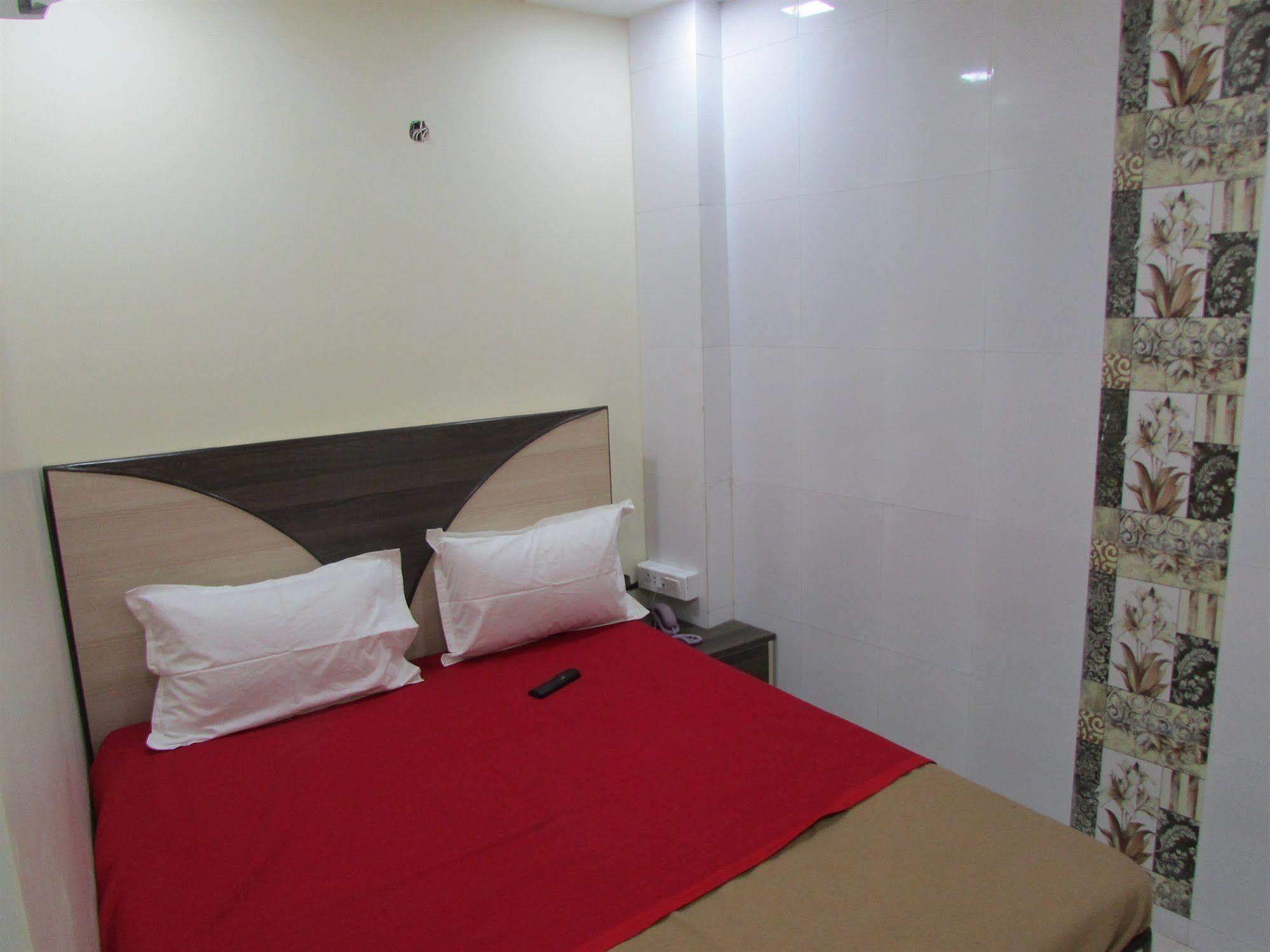 Royal Annex Hotel Mumbai Exterior foto